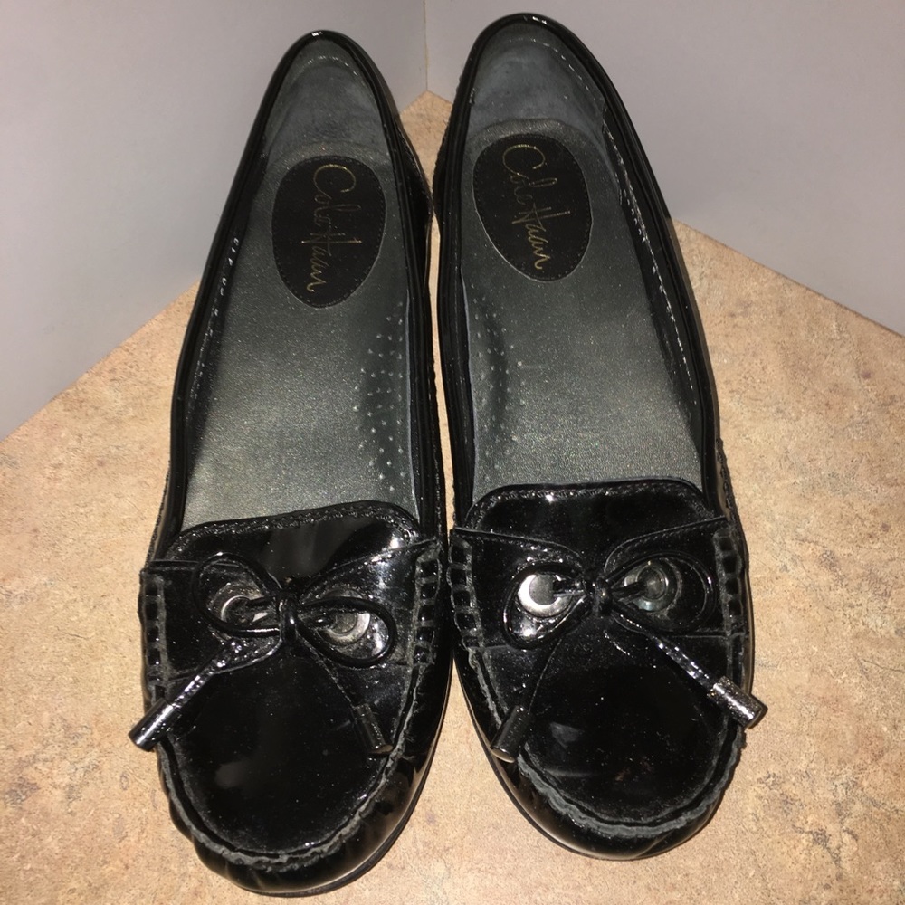 COLE HAAN BLACK PATENT LEATHER SHOES WITH TASSELS-YOU WILL LOVE-CUTE.